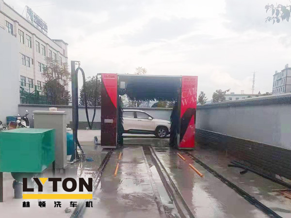 彩云之南，滇中腹地！云南玉溪中石化配置林頓龍門全自動洗車機